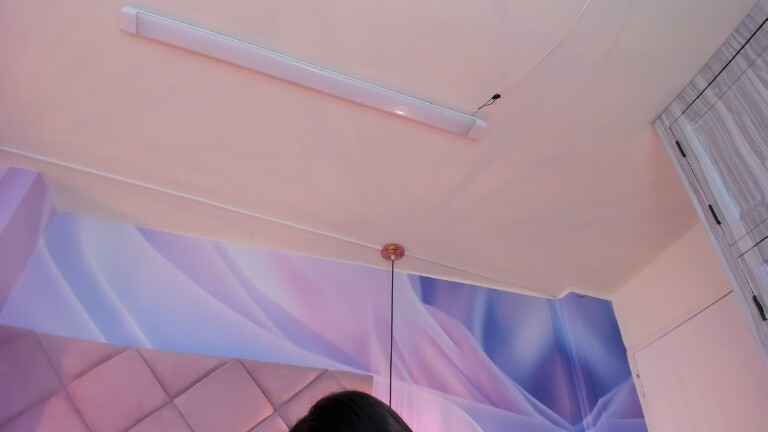 ViolletaRosse's Streamate show and profile