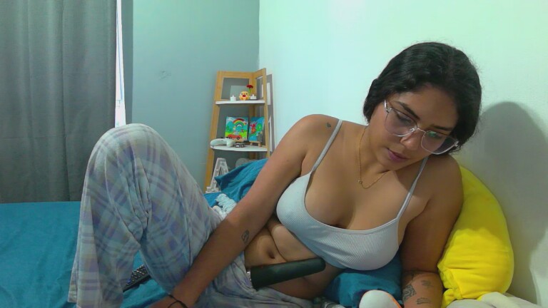 Sweethairy's Streamate show and profile