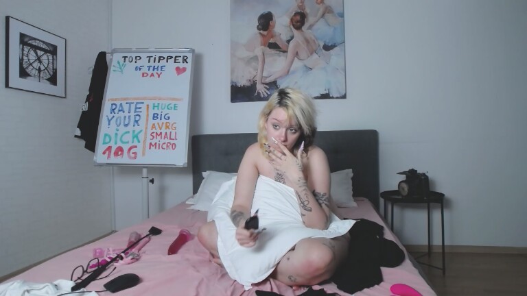 HALSEYx's Streamate show and profile