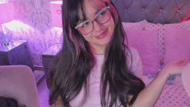 MaddieWaves's Streamate show and profile