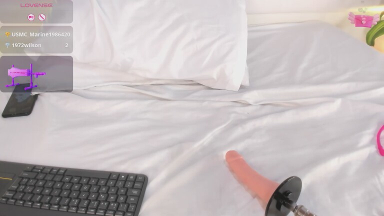 ChloeyEvans's Streamate show and profile