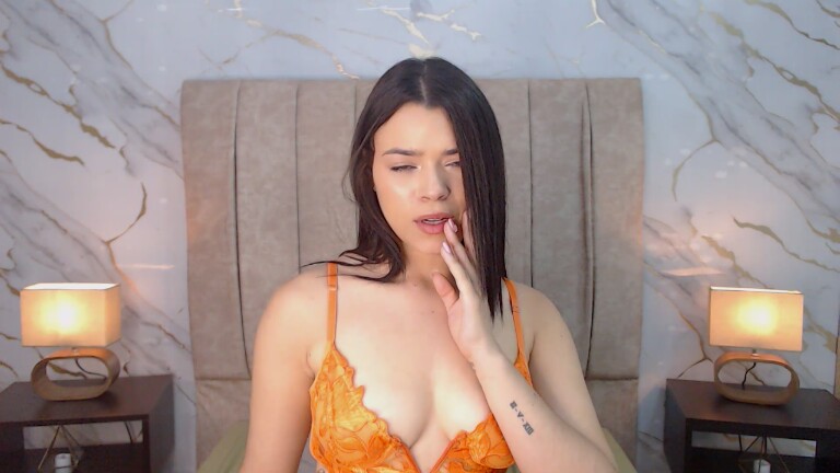 Niina_Collins's Streamate show and profile