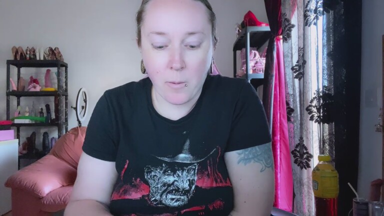 GoddessKisica's Streamate show and profile