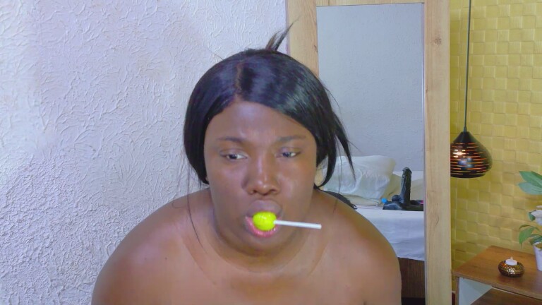 curvy_nahomy's Streamate show and profile