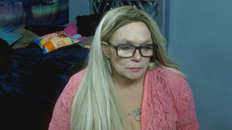 BoujeeNBratty's Streamate show and profile