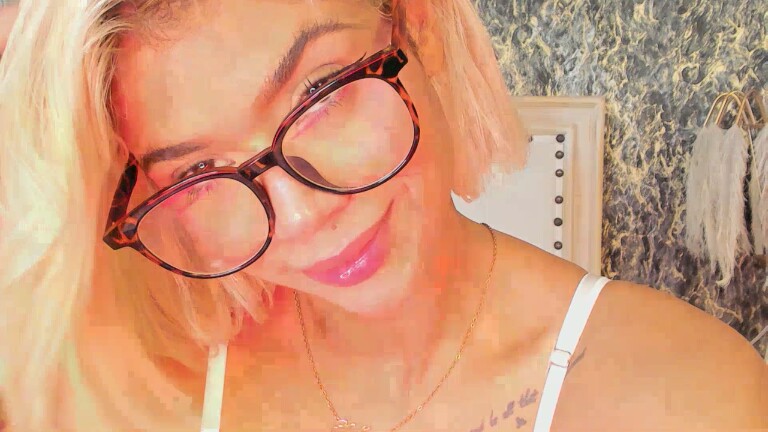 EviilAngel's Streamate show and profile