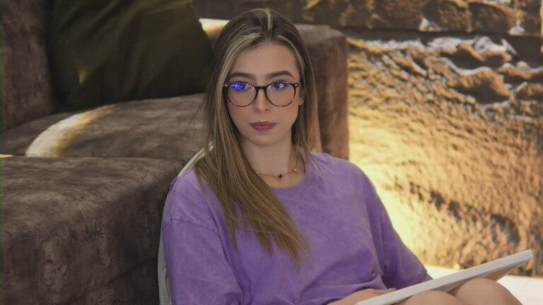 EmaMalkova's Streamate show and profile