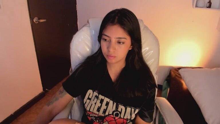 Victoriabeecker's Streamate show and profile