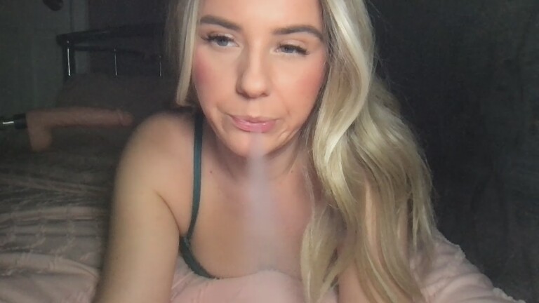 Bella808's Streamate show and profile