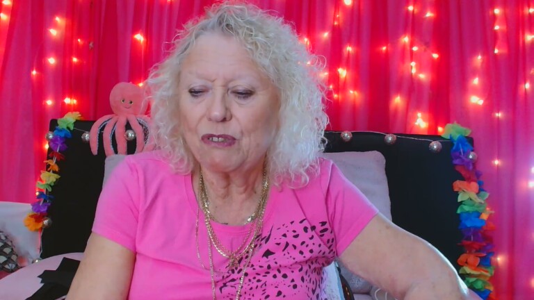 XoXMandyXoX's Streamate show and profile