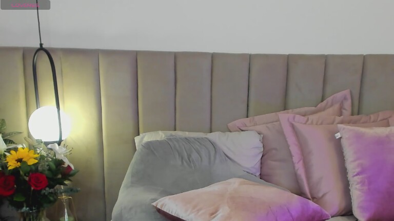 GingerSun's Streamate show and profile