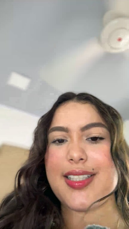 Evelin_Lombardi's Streamate show and profile