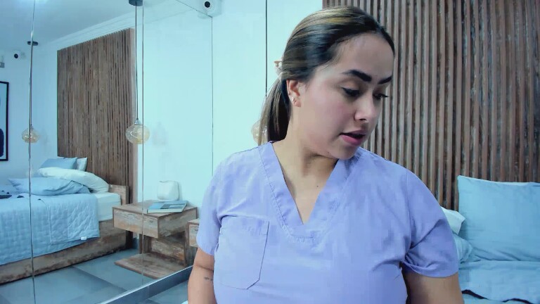 MaraMoore's Streamate show and profile