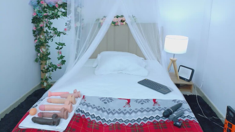 Foxxy_lov's Streamate show and profile