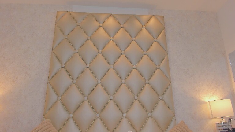 MiaaCaastro's Streamate show and profile