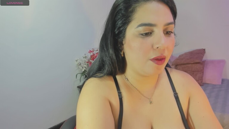 LauraCastaneda's Streamate show and profile