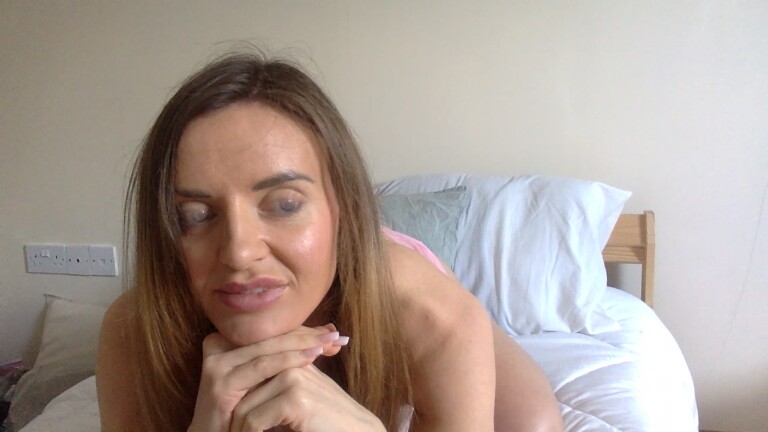Dolly_Rose_UK's Streamate show and profile