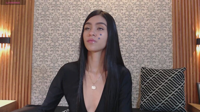 Charlotte_18's Streamate show and profile