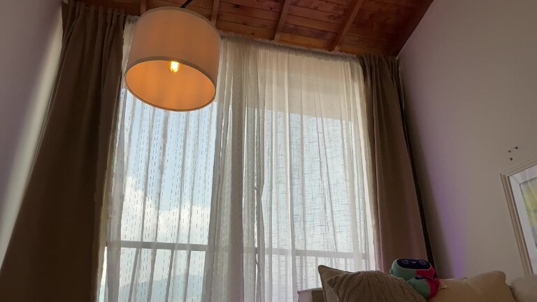 sarareynoldsX's Streamate show and profile