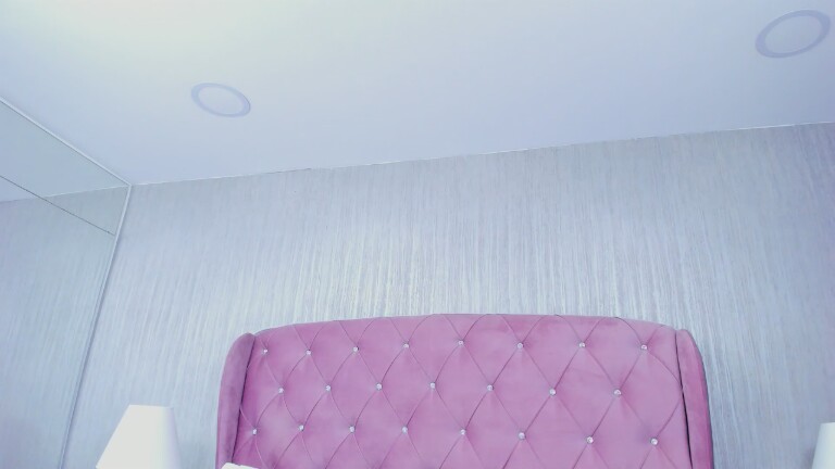 CrystalDavis's Streamate show and profile