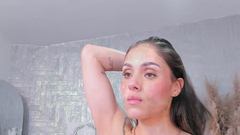 SaraBacker's Streamate show and profile