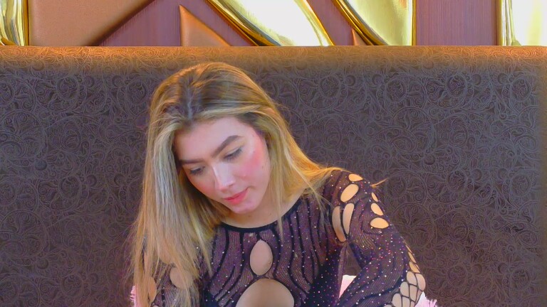 LauraFord's Streamate show and profile