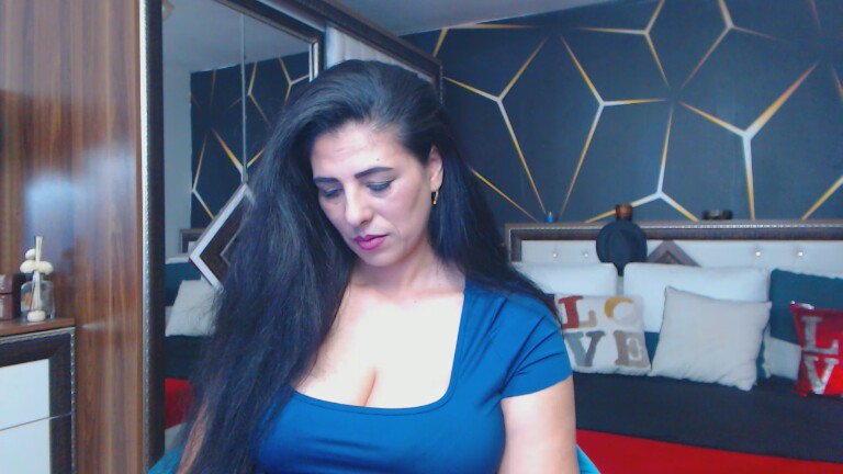 Curly_Sexy's Streamate show and profile