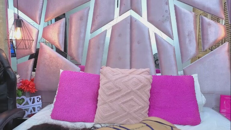 AbbyBenet's Streamate show and profile