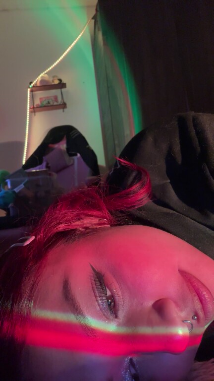 Ameliees's Streamate show and profile