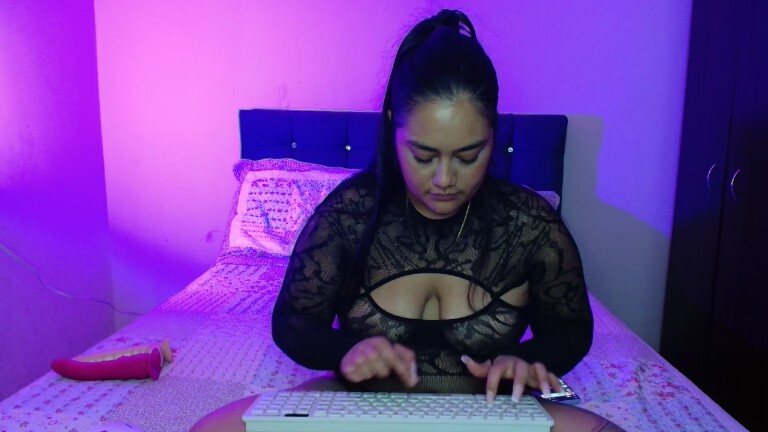 SamaraHotty69's Streamate show and profile