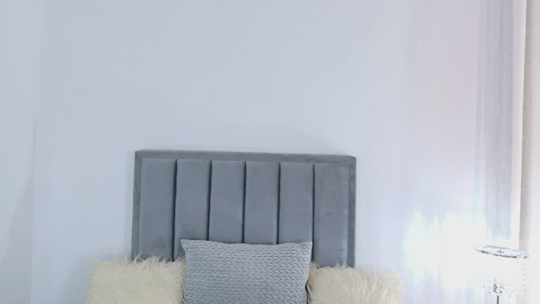 Sweetssinn's Streamate show and profile