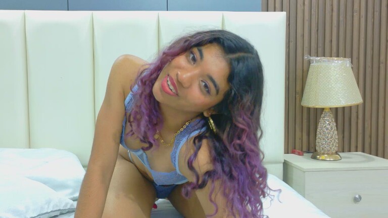 AlejandraOjeda's Streamate show and profile