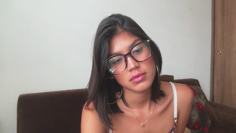 GigiHarmon's Streamate show and profile