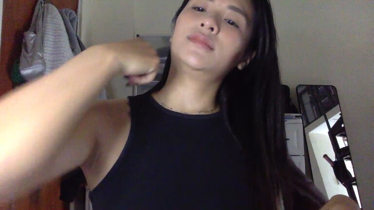 LyLy_94's Streamate show and profile