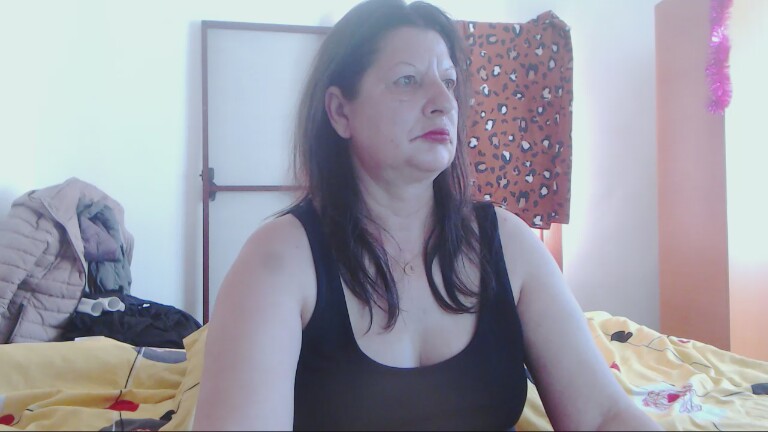 ExtasyMature's Streamate show and profile
