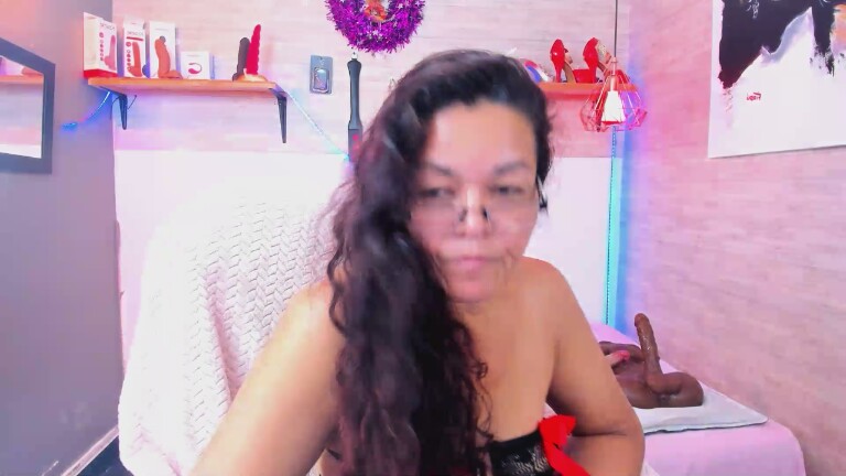 MatureePure's Streamate show and profile