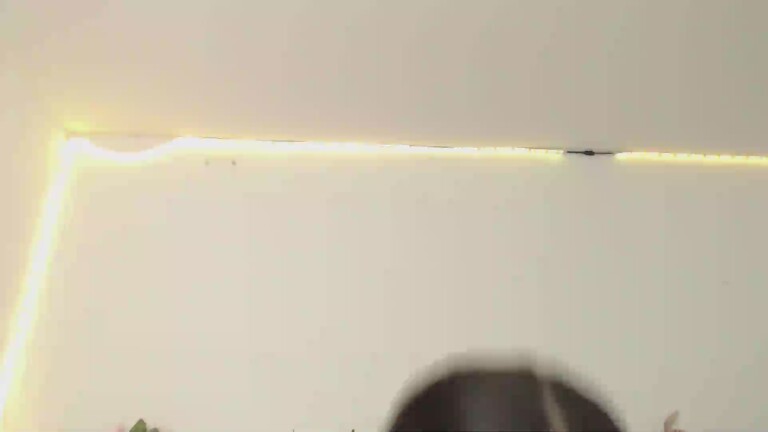 Mia_Thomsom's Streamate show and profile