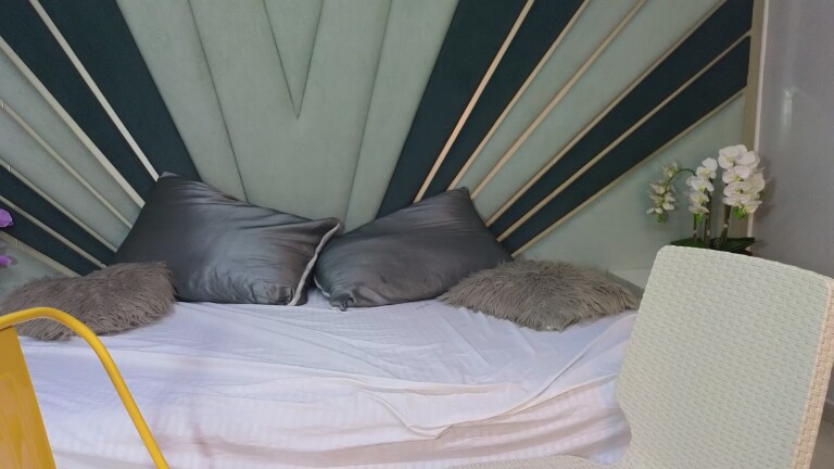 DulceeRosse's Streamate show and profile