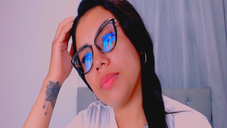 Sharohot69's Streamate show and profile