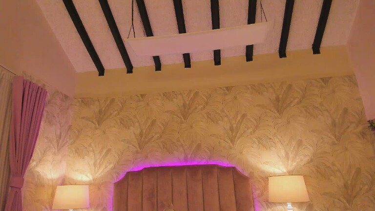 KoralDaviss's Streamate show and profile