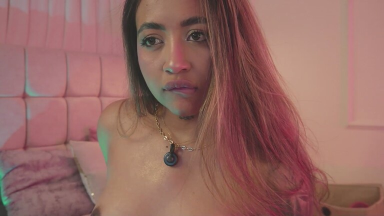 Crystal_W's Streamate show and profile