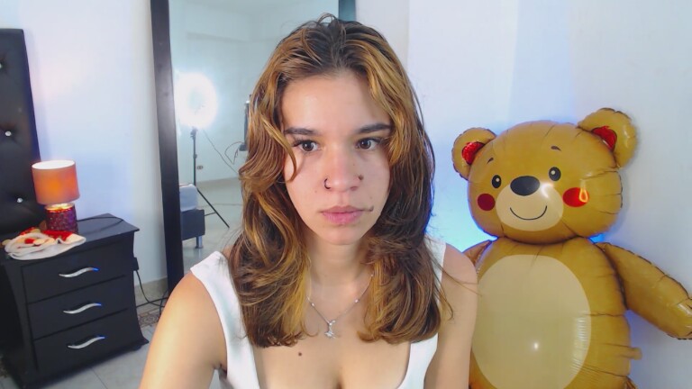 MIA_JHONNSON's Streamate show and profile