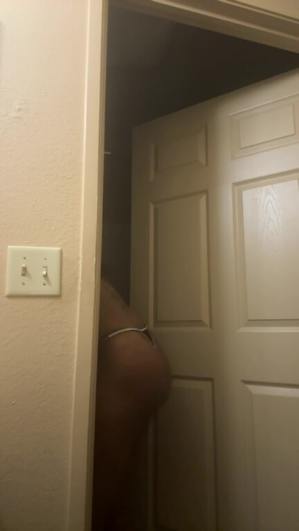 LovelyyBoss's Streamate show and profile