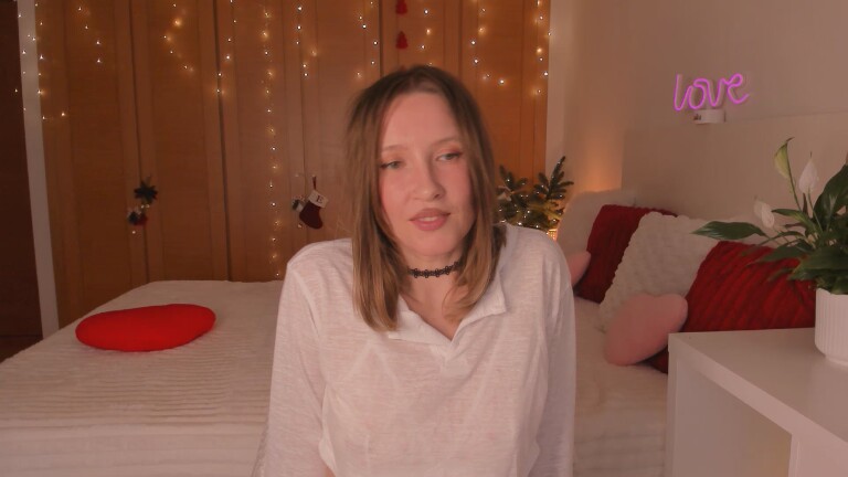 EmilyJune's Streamate show and profile