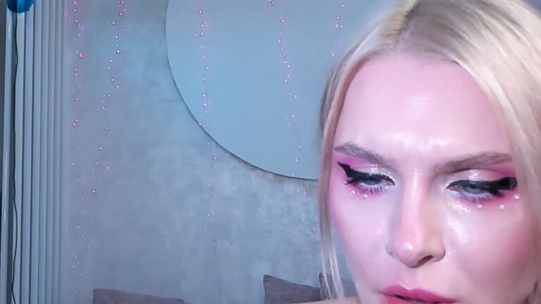 DenLina's Streamate show and profile