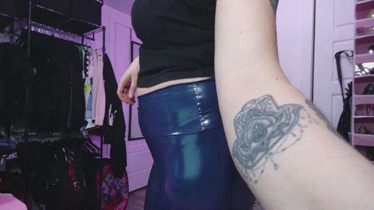 missgennyrock's Streamate show and profile