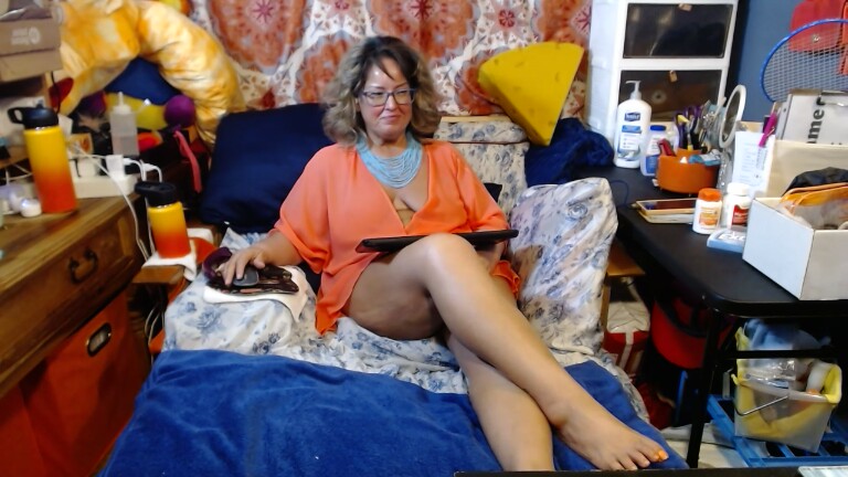 ClaudiaMidwestWife's Streamate show and profile