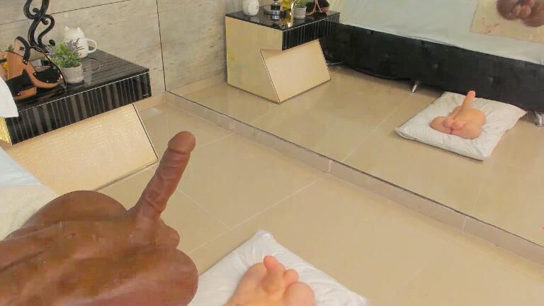 TaniaKatts's Streamate show and profile