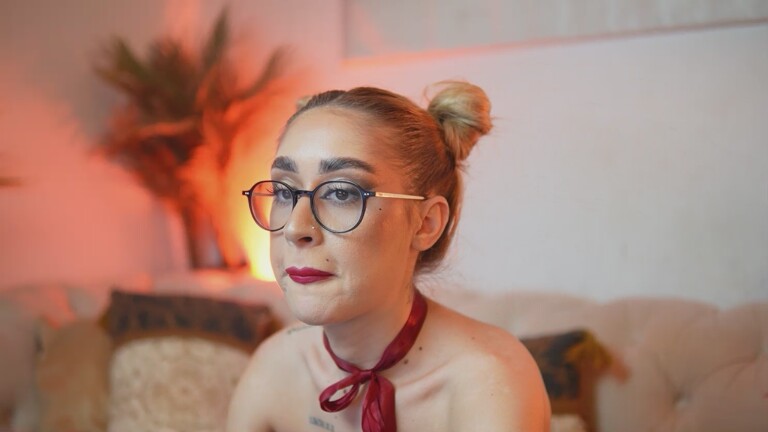 AileenKiss's Streamate show and profile