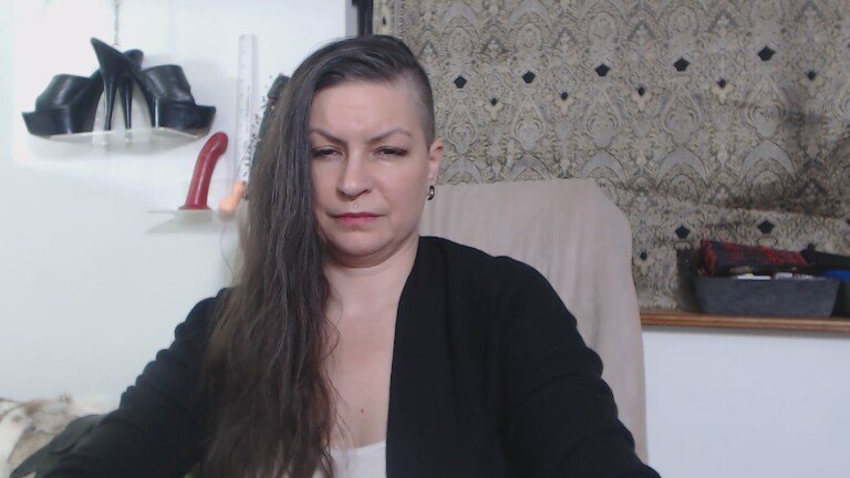 TheeLadyKatrina's Streamate show and profile